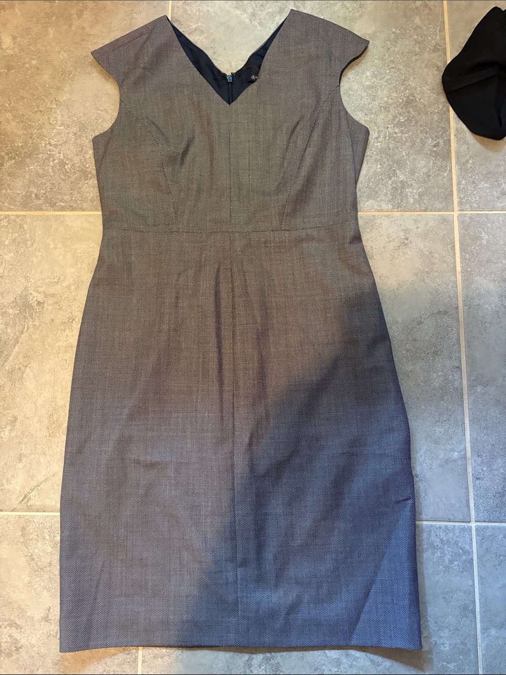 Brooks Brothers Gray Cap-Sleeve Sheath Dress